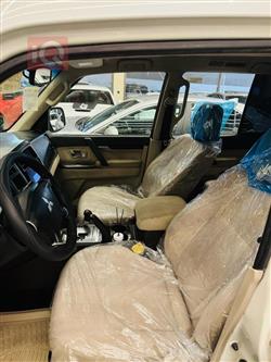 ميتسوبيشي باجيرو